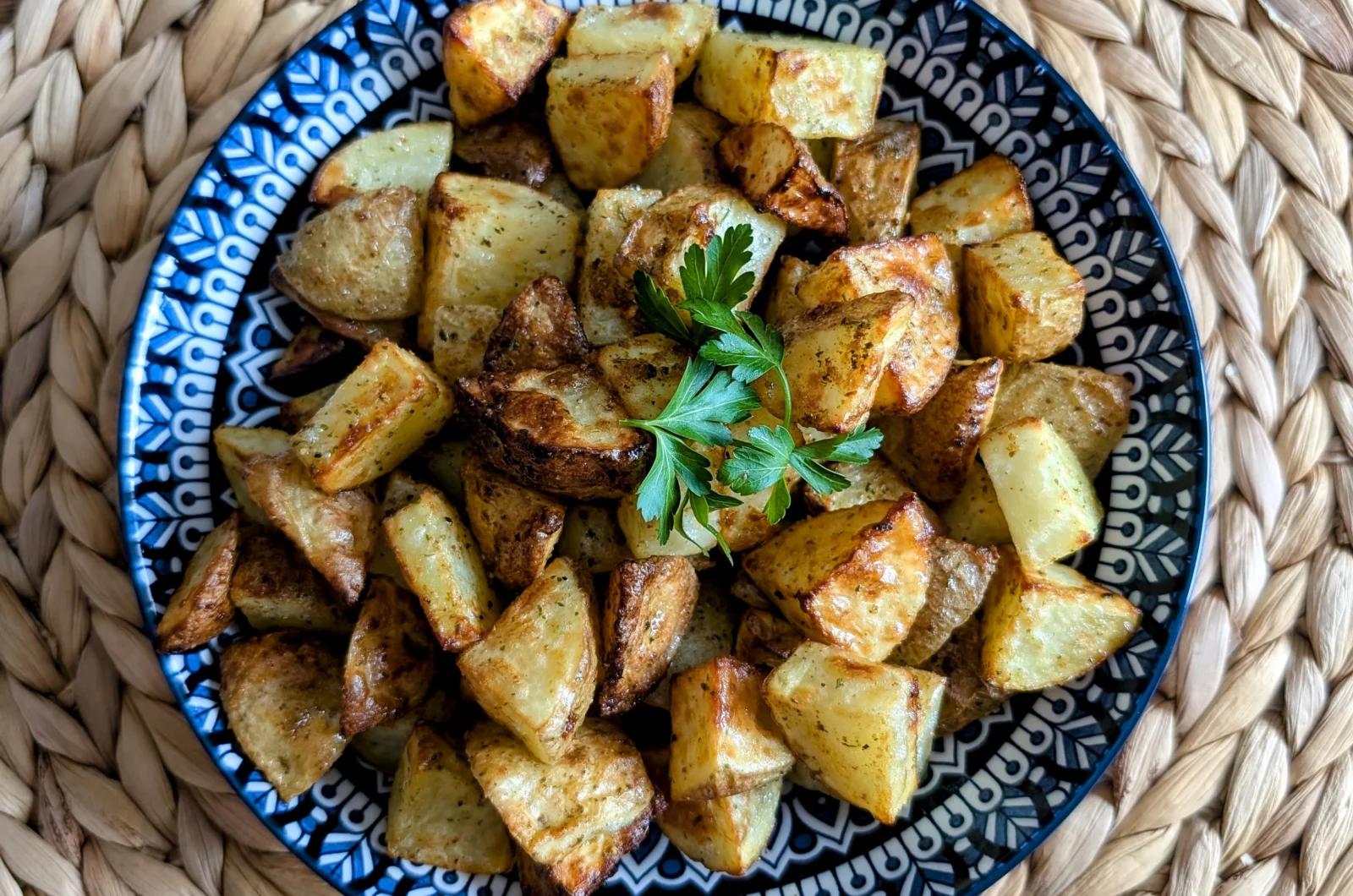 Patates à l'ail et fines herbes au air fryer